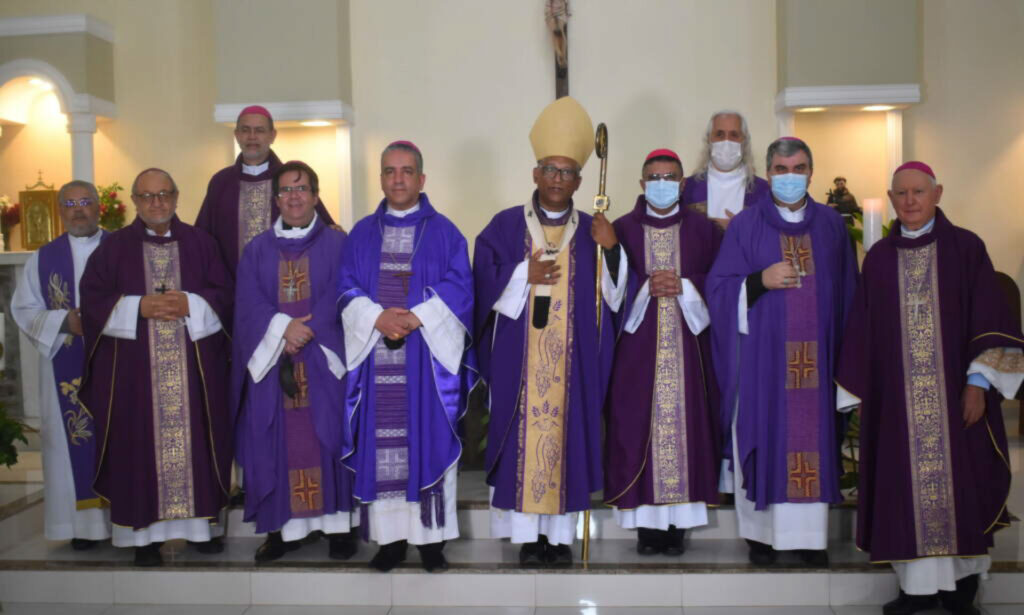 bispos provincia eclesiastica